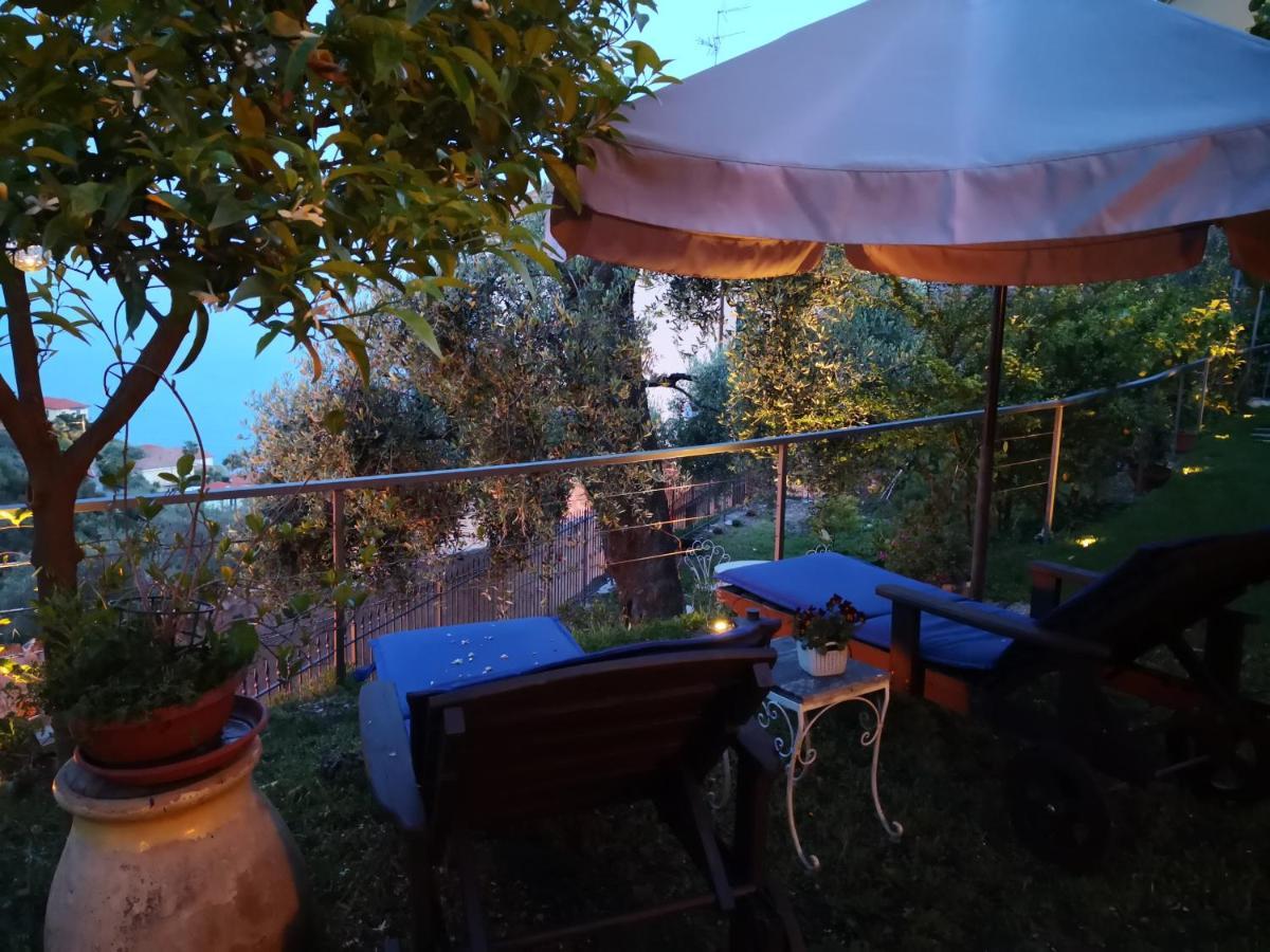 Florinda Lemon'S Suite チェルヴォ エクステリア 写真